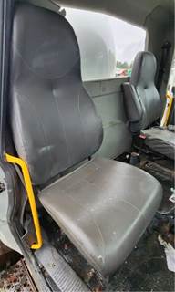 International DuraStar 4400 Right Seat