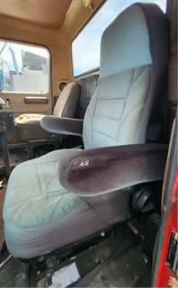 International F2554 Left Seat for a 1982 International F-2554