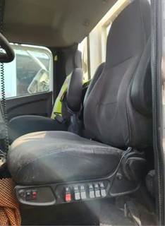 International HX620 Left Seat