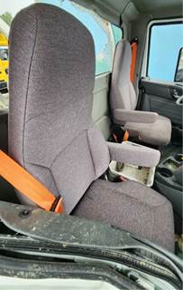 International HX620 Right Seat