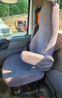 International RH613 Right Seat