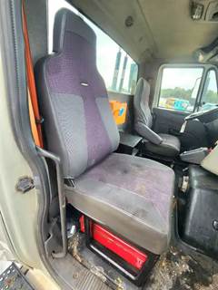International TranStar 8600 Right Seat