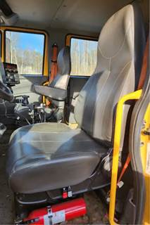 International WorkStar 7400 Left Seat