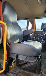 International WorkStar 7400 Right Seat