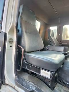 Isuzu FSR Right Seat