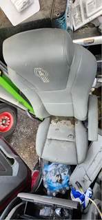 Kenworth T680 Right Seat