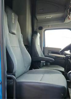 Kenworth T680 Right Seat