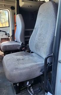 Kenworth T680 Left Seat