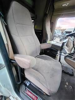 Kenworth T680 Right Seat
