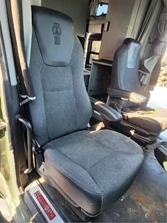 Kenworth T680 Right Seat