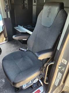 Kenworth T680 Left Seat