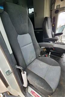Kenworth T680 Right Seat