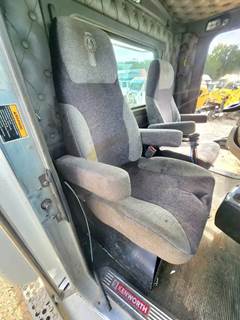 Kenworth T800 Right Seat