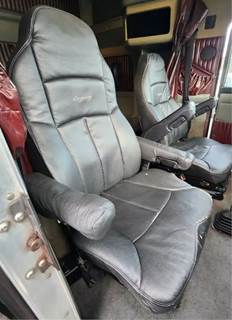 Kenworth W900 Right Seat