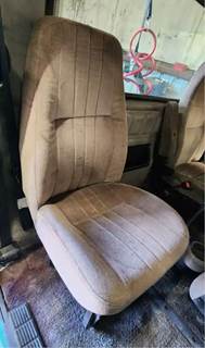 Mack CHN613 Right Seat