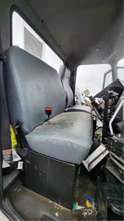 Mack MD Right Seat