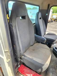Mack Pinnacle Right Seat