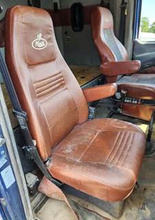 Mack Pinnacle CHU613 Right Seat for a 2016 Mack CHU613