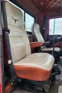 Mack Titan TD713 Right Seat for a 2010 Mack TD713