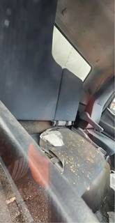 Mitsubishi FEC92S Right Seat