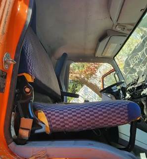 Mitsubishi FEC92S Right Seat