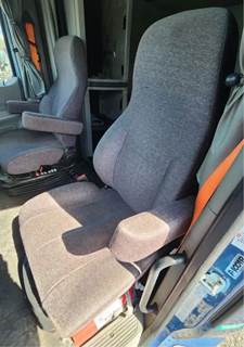 Peterbilt 579 Left Seat