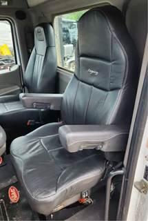 Peterbilt 579 Left Seat