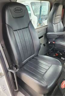 Peterbilt 579 Right Seat
