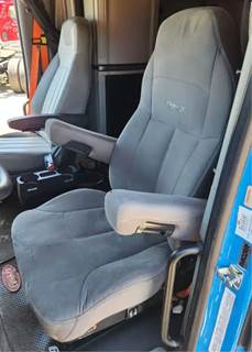 Peterbilt 579 Left Seat
