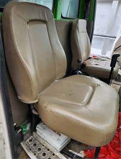 Sterling L9500 Right Seat