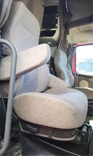 Volvo VNL Right Seat