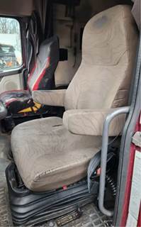 Volvo VNL Left Seat