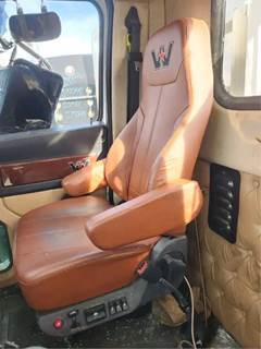 Western Star 4900FA Right Seat for a 2020 Western Star 4900 FA
