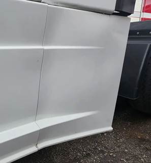 Freightliner Cascadia 125 Left Fairing