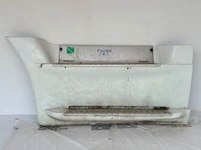 Freightliner Cascadia 125 Left Fairing