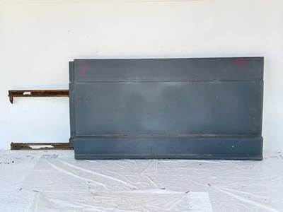 Freightliner Cascadia 125 Left Fairing