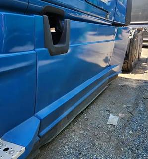 Freightliner Cascadia 126 Left Fairing