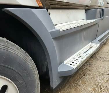 Freightliner Cascadia 126 Left Fairing