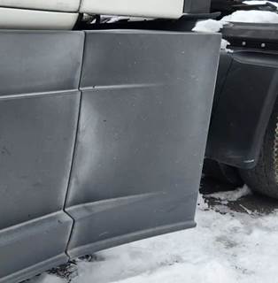 Freightliner Cascadia 126 Left Fairing