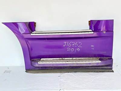 Freightliner Cascadia 126 Left Fairing