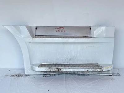 Freightliner Cascadia 126 Left Fairing