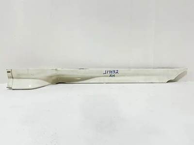 Freightliner Cascadia 132 Right Fairing