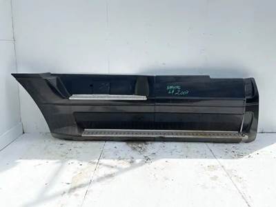 Freightliner ST120 Left Fairing