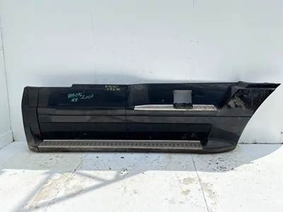 Freightliner ST120 Right Fairing