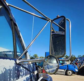 Ford F-700 Right Side View Mirror for a 1994 Ford F700