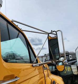 Ford F-800 Right Side View Mirror for a 1995 Ford F800