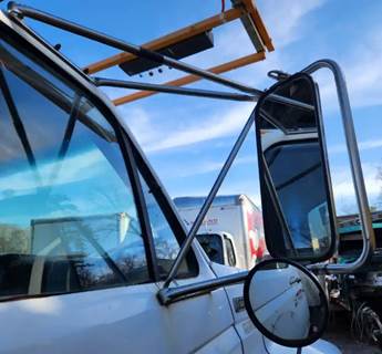 Ford F-800 Right Side View Mirror for a 1997 Ford F800