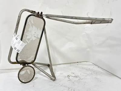 Ford F-800 Side View Mirror for a 1989 Ford F800