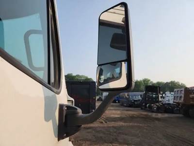 Freightliner Cascadia 113 Right Side View Mirror