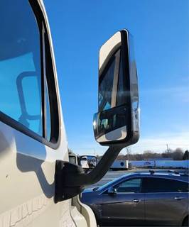 Freightliner Cascadia 113 Right Side View Mirror